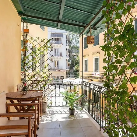 Zen Retreat In The Historic Center With A Huge Balcony Apartman